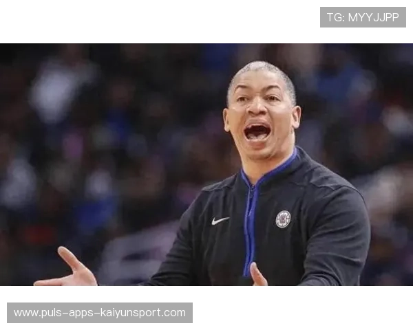 泰伦·卢确认卡瓦伊·伦纳德因脚踝扭伤将缺席数场比赛,泰伦卢 纳什 泰伦·卢确认卡瓦伊·伦纳德因脚踝扭伤将缺席数场比赛,泰伦卢 纳什